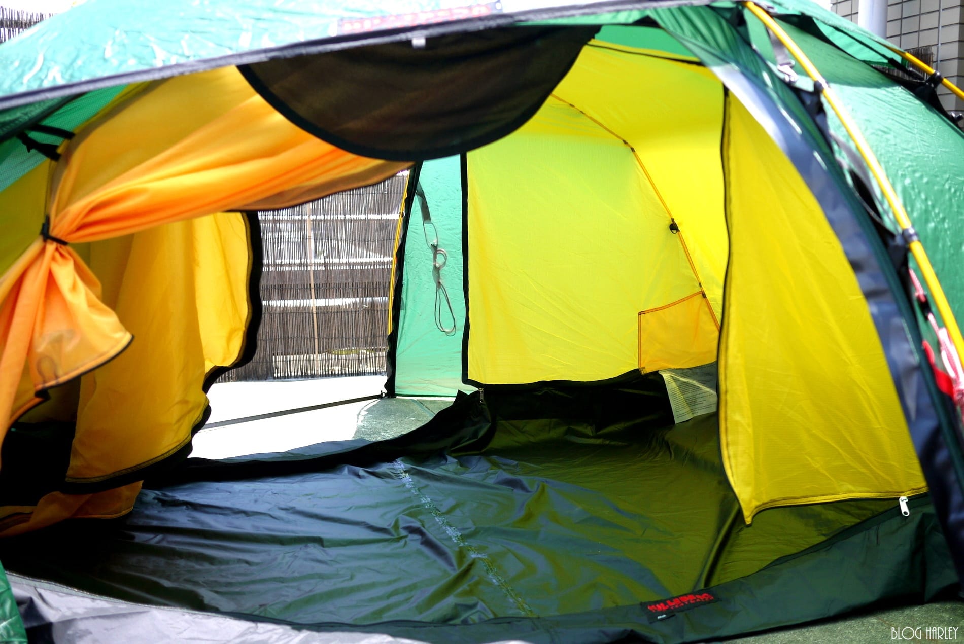 新着テント、試し張り。ヒルバーグ アラック | BLOG HARLEY - キャンプ用品